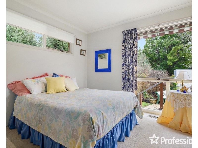 13 Mountfield Road, Kilsyth VIC 3137