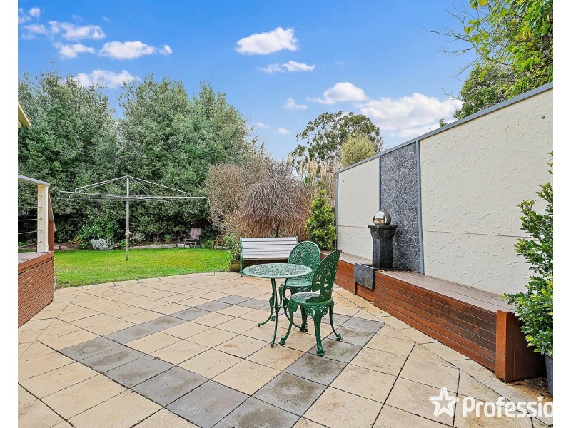 13 Mountfield Road, Kilsyth VIC 3137