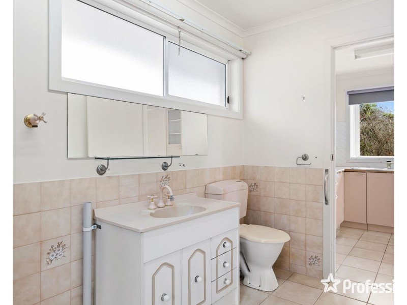 54 Fernhill Road, Mount Evelyn VIC 3796