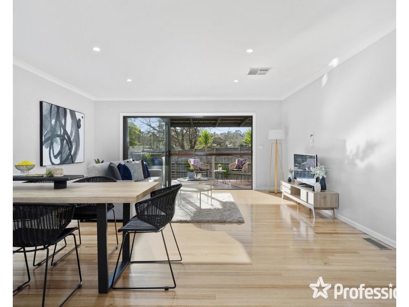 6B Wordsworth Street, Mooroolbark VIC 3138