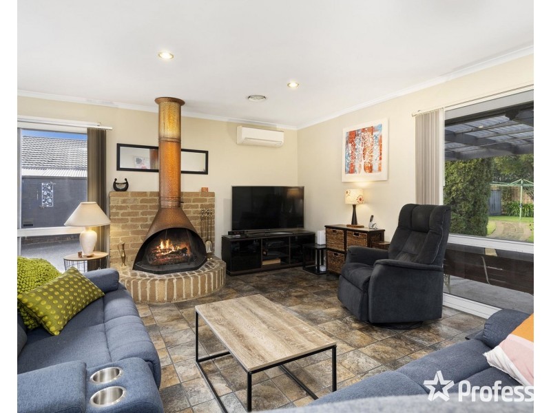 108 Lomond Avenue, Kilsyth VIC 3137