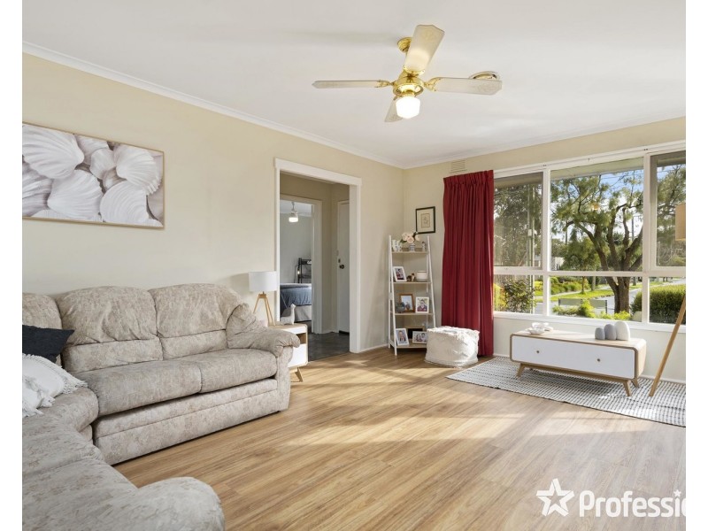 108 Lomond Avenue, Kilsyth VIC 3137