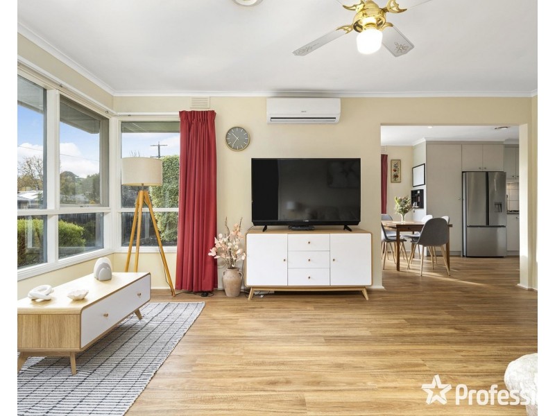 108 Lomond Avenue, Kilsyth VIC 3137