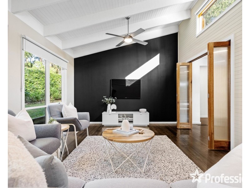 10 Watkins Crescent, Mount Evelyn VIC 3796