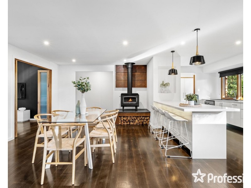 10 Watkins Crescent, Mount Evelyn VIC 3796