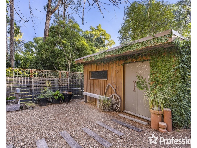 10 Watkins Crescent, Mount Evelyn VIC 3796