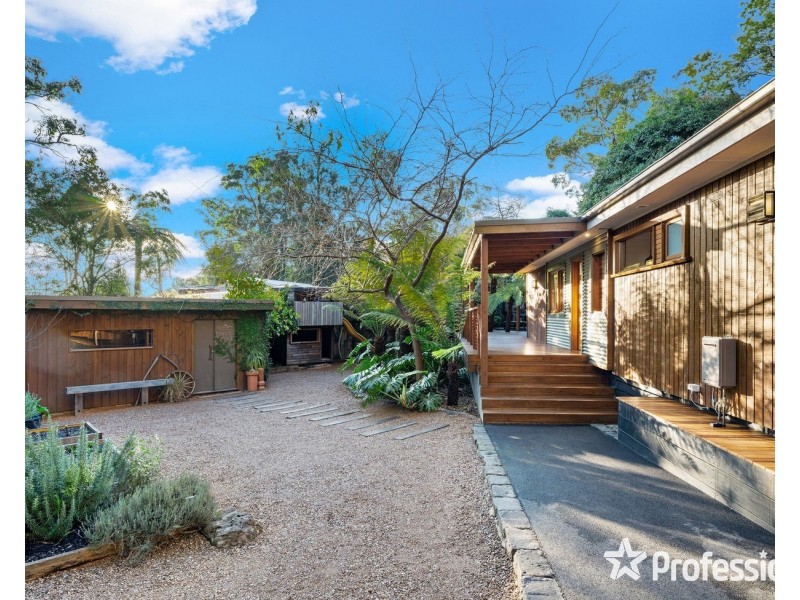 10 Watkins Crescent, Mount Evelyn VIC 3796