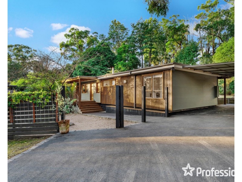 10 Watkins Crescent, Mount Evelyn VIC 3796