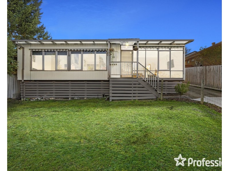 20 Shirley Street, Mooroolbark VIC 3138