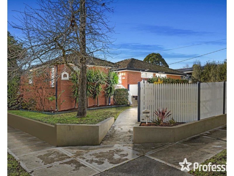 1 Marlow Street, Mooroolbark VIC 3138