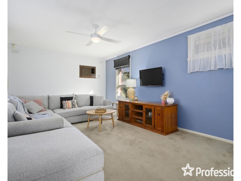 1 Marlow Street, Mooroolbark VIC 3138