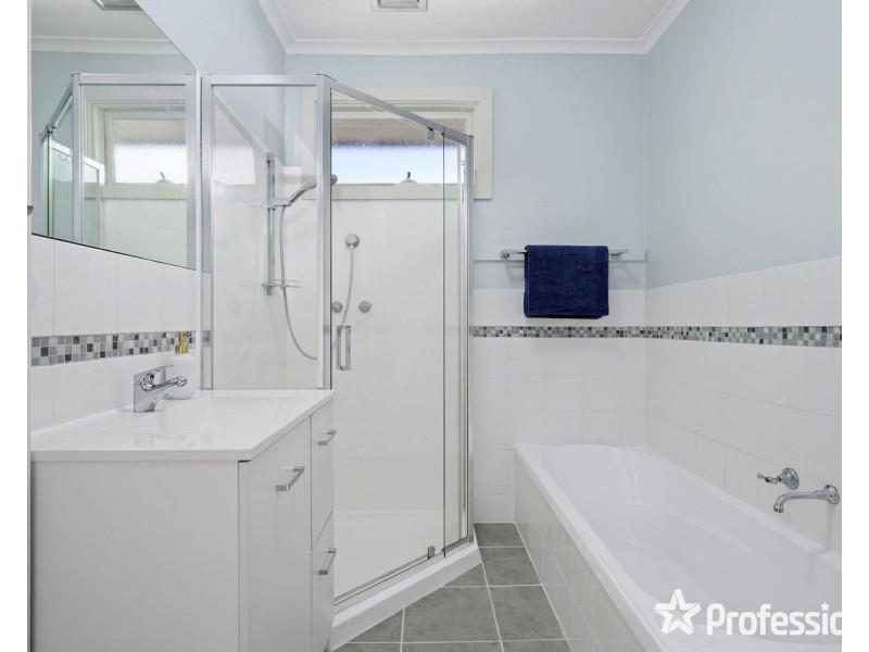 1 Marlow Street, Mooroolbark VIC 3138