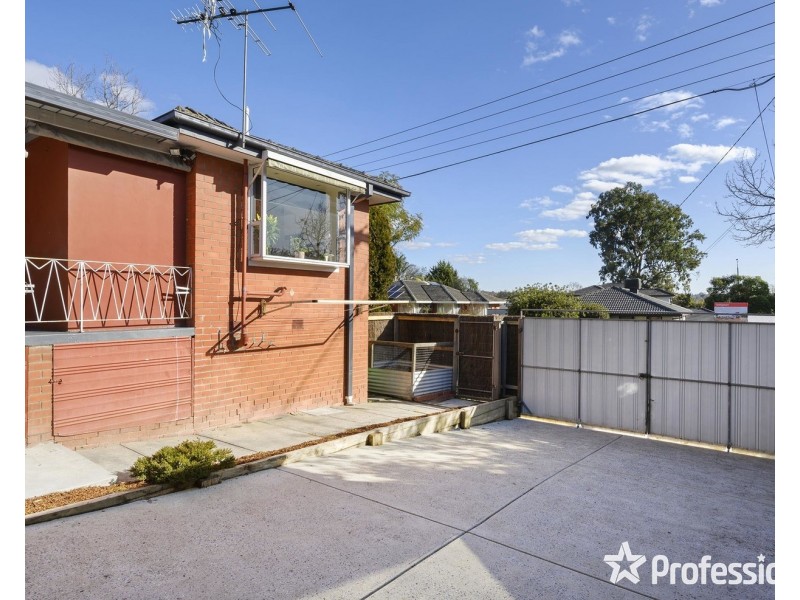 1 Marlow Street, Mooroolbark VIC 3138
