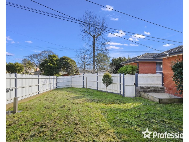1 Marlow Street, Mooroolbark VIC 3138