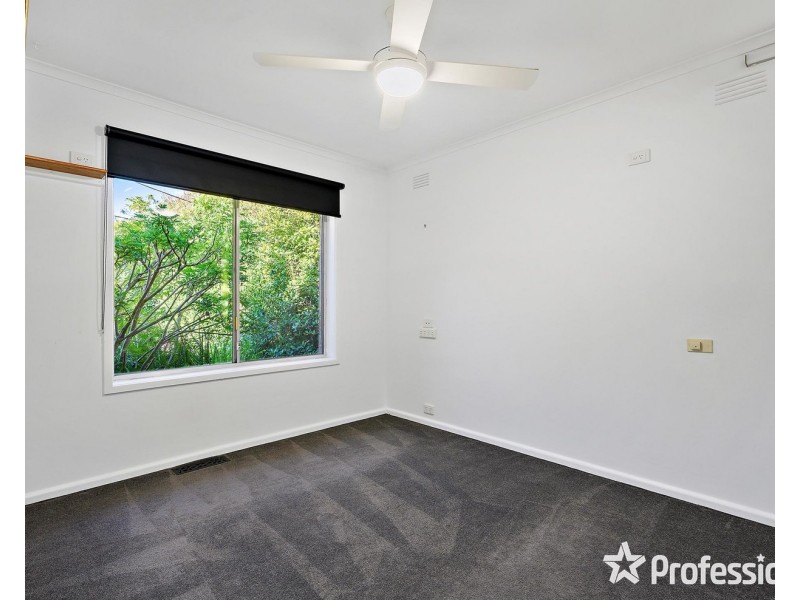 47 Blackburn Road, Mooroolbark VIC 3138