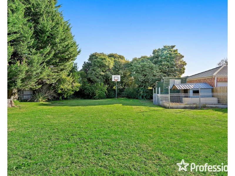 47 Blackburn Road, Mooroolbark VIC 3138