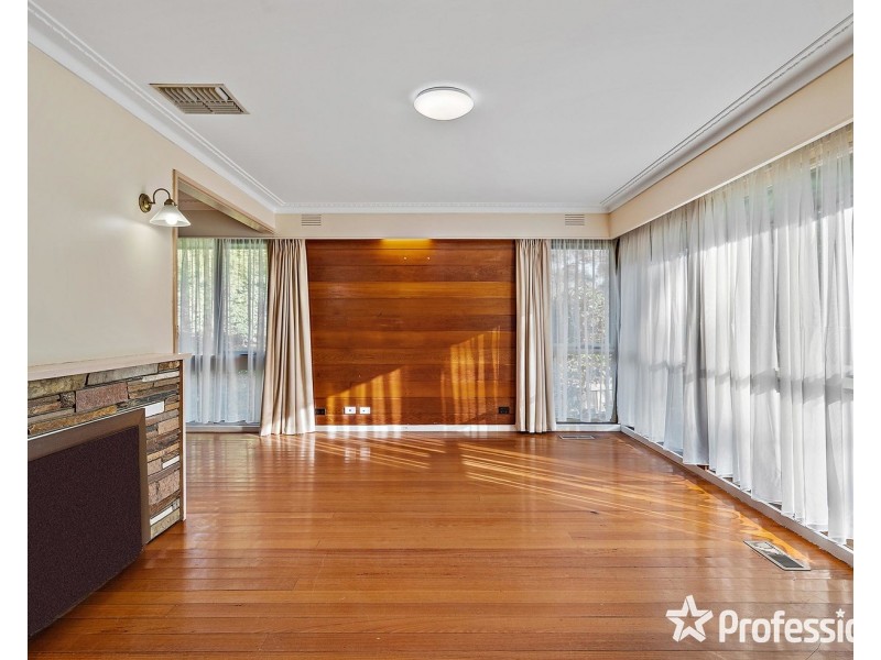 142 Pembroke Road, Mooroolbark VIC 3138