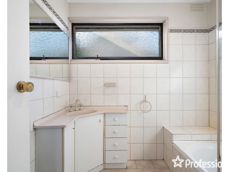 142 Pembroke Road, Mooroolbark VIC 3138