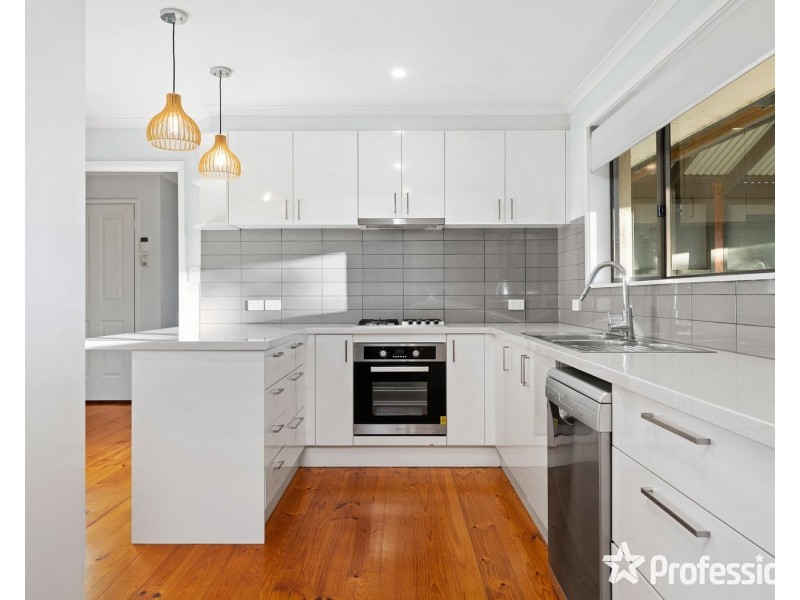 128 Lauriston Drive, Coldstream VIC 3770