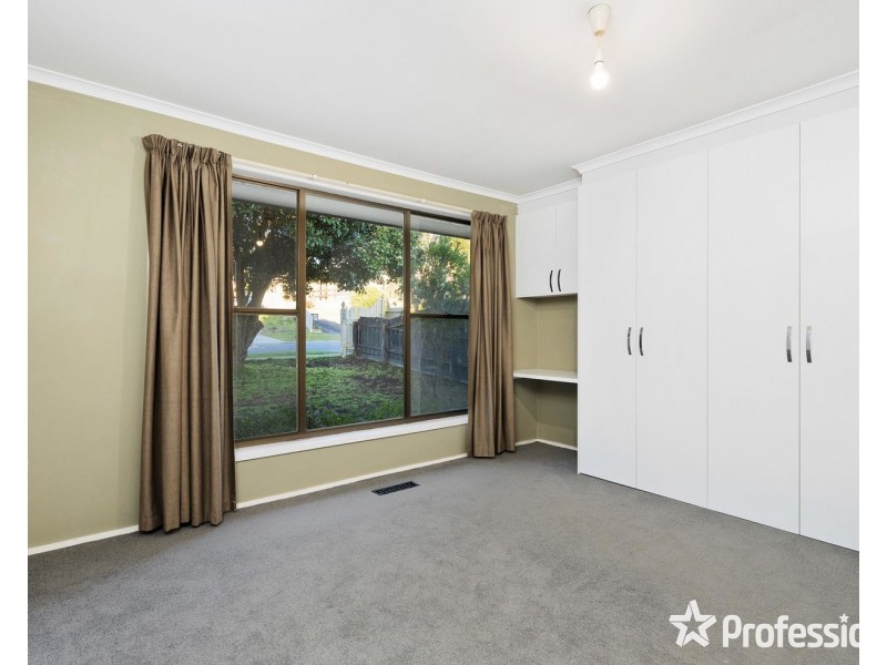 128 Lauriston Drive, Coldstream VIC 3770