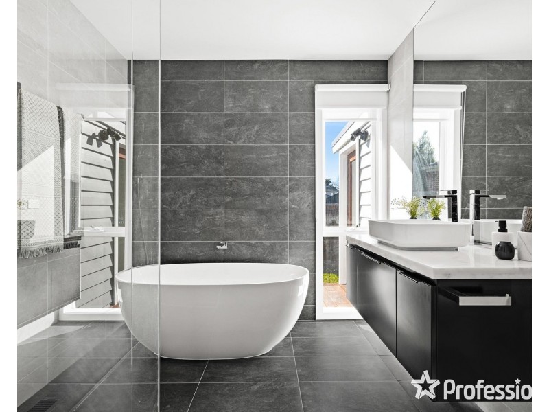 11 Beresford Road, Lilydale VIC 3140