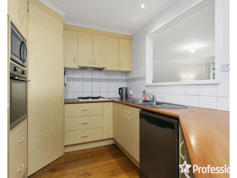 22 Neville Street, Mooroolbark VIC 3138