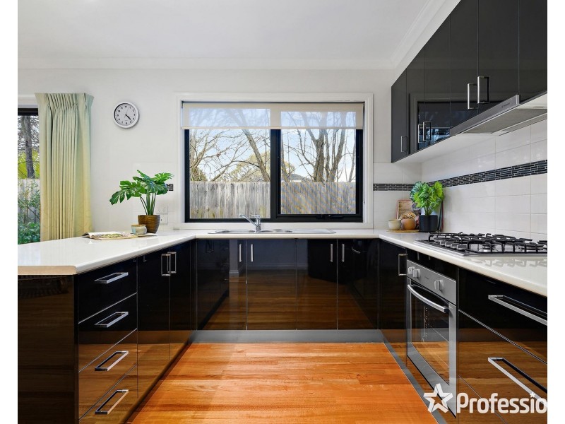 130a Lomond Avenue, Kilsyth VIC 3137