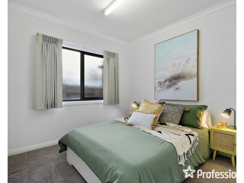 130a Lomond Avenue, Kilsyth VIC 3137