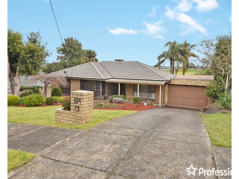 5  Parry Drive, Mooroolbark VIC 3138