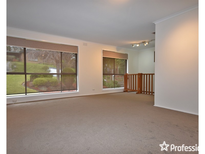 5  Parry Drive, Mooroolbark VIC 3138