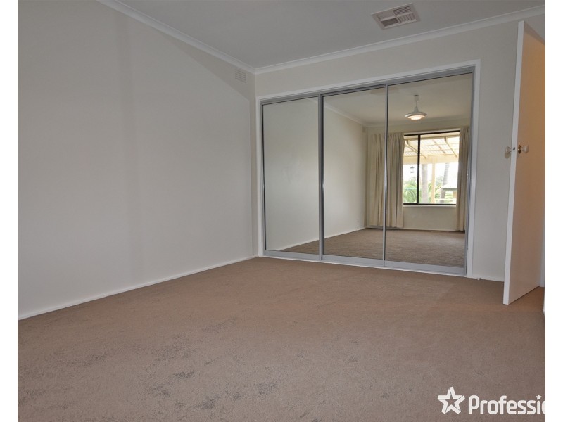 5  Parry Drive, Mooroolbark VIC 3138