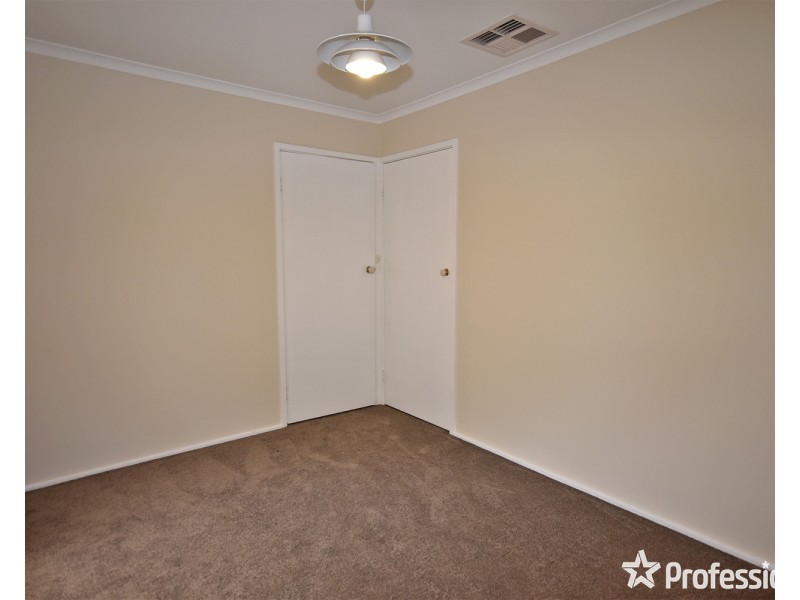 5  Parry Drive, Mooroolbark VIC 3138