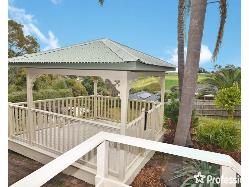 5  Parry Drive, Mooroolbark VIC 3138