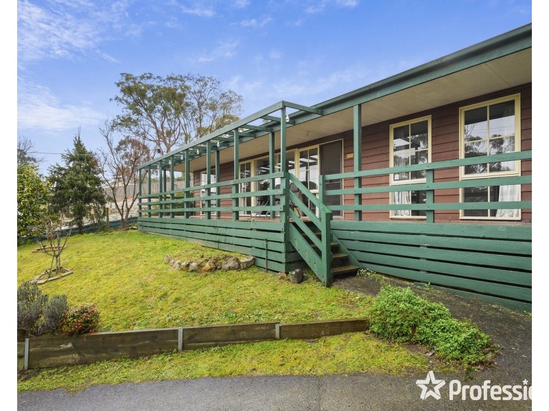 12 Douglas Parade, Yarra Junction VIC 3797