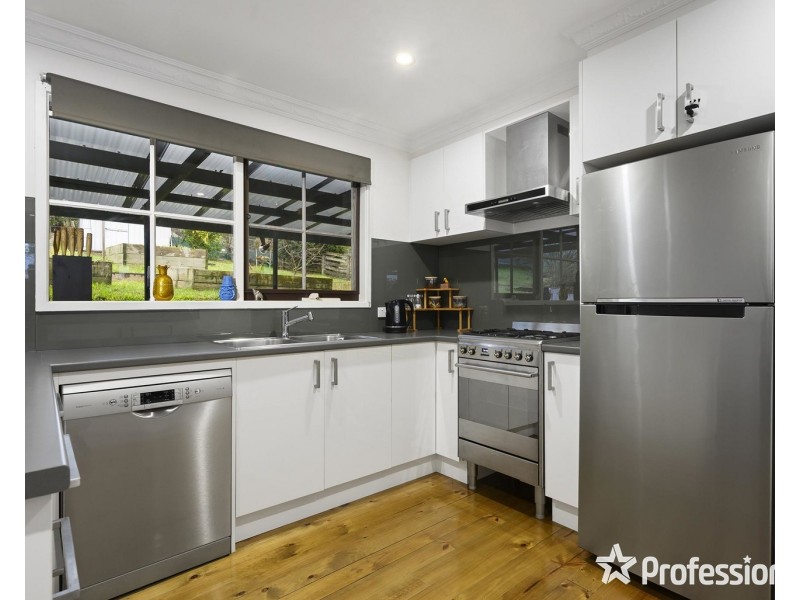 12 Douglas Parade, Yarra Junction VIC 3797
