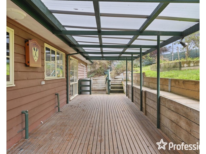12 Douglas Parade, Yarra Junction VIC 3797