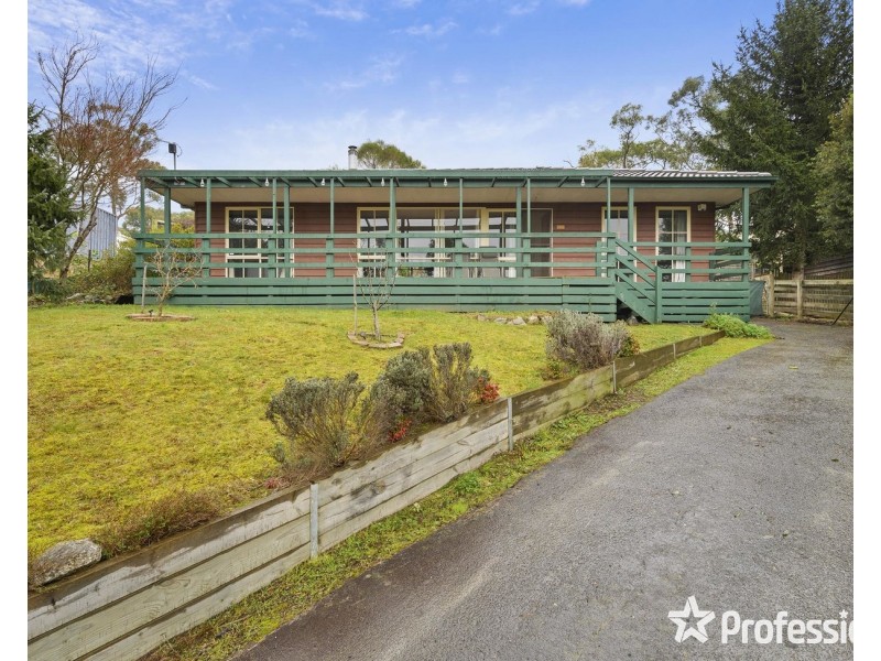 12 Douglas Parade, Yarra Junction VIC 3797