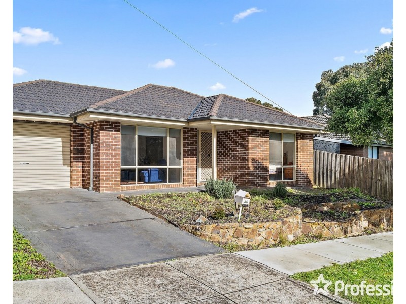 35 Elms Road, Mooroolbark VIC 3138
