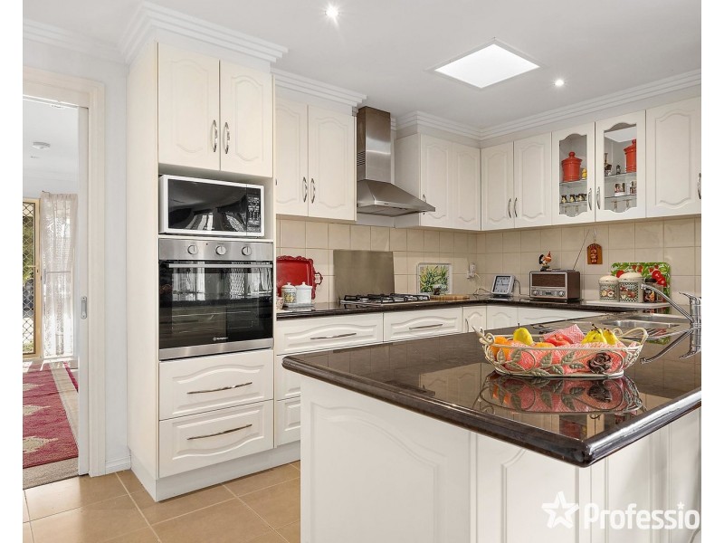 35 Elms Road, Mooroolbark VIC 3138