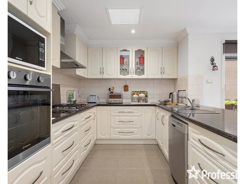 35 Elms Road, Mooroolbark VIC 3138