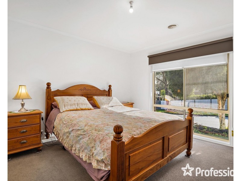 35 Elms Road, Mooroolbark VIC 3138