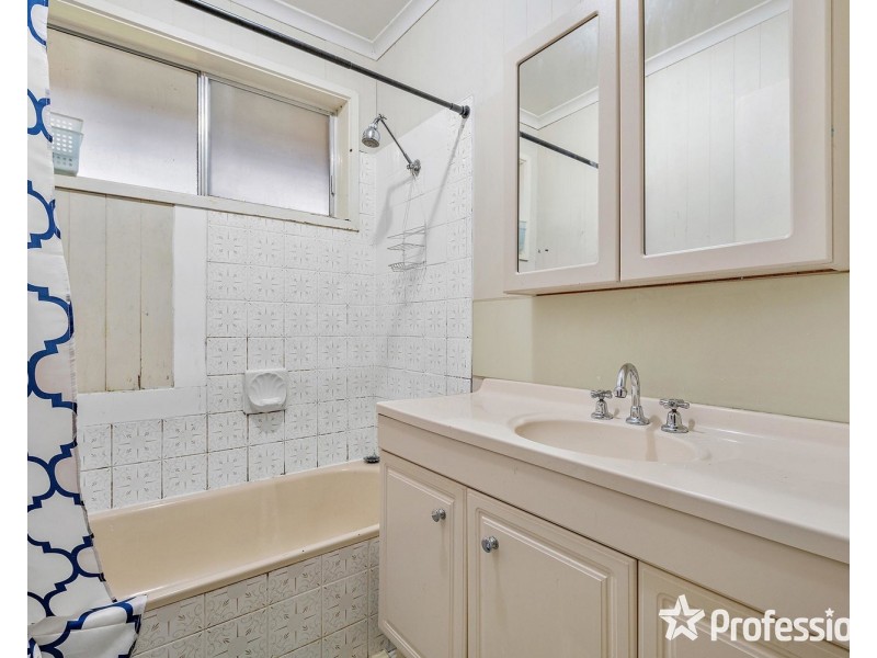 4 Gladesville Drive, Kilsyth VIC 3137