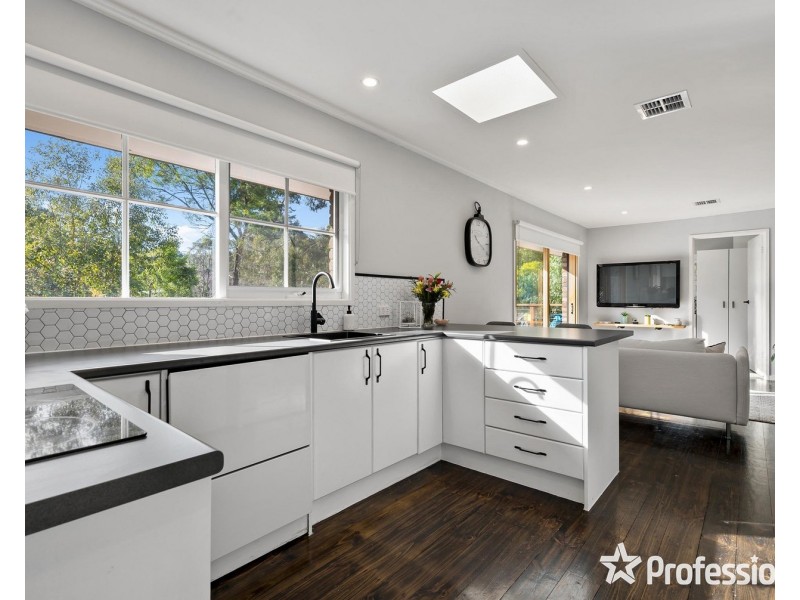 53 Belvedere Drive, Montrose VIC 3765