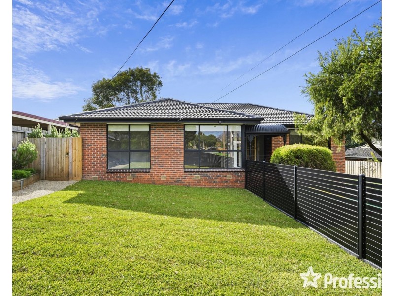 1/9 Arkarra Court, Mooroolbark VIC 3138