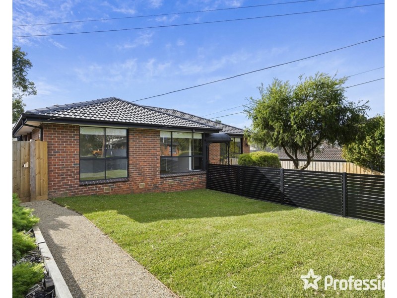 1/9 Arkarra Court, Mooroolbark VIC 3138