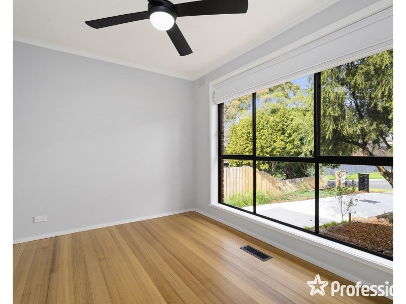 1/9 Arkarra Court, Mooroolbark VIC 3138