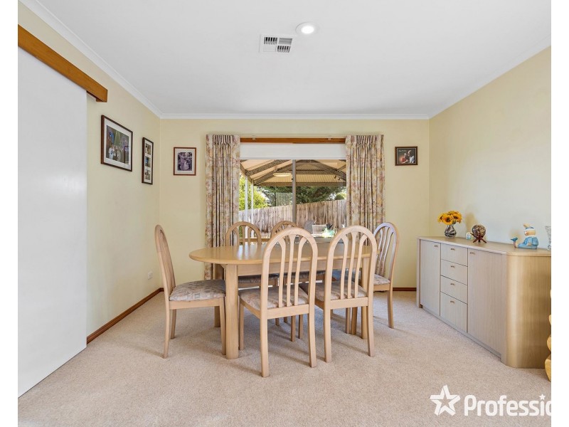 28 Shirley Street, Mooroolbark VIC 3138