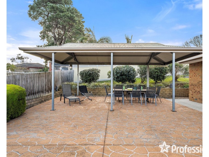 28 Shirley Street, Mooroolbark VIC 3138