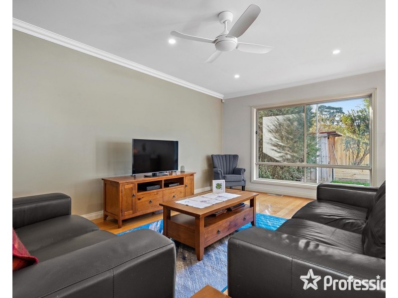 34 Andrew Street, Mooroolbark VIC 3138