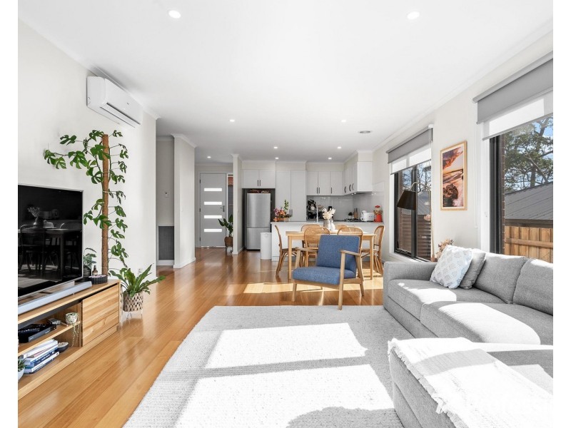 1 & 2 Osmaston Place, Mount Evelyn VIC 3796